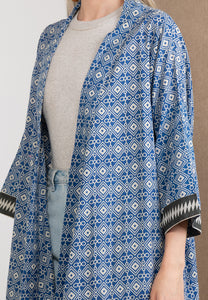 Short Wood Block Kimono (Dark Blue)