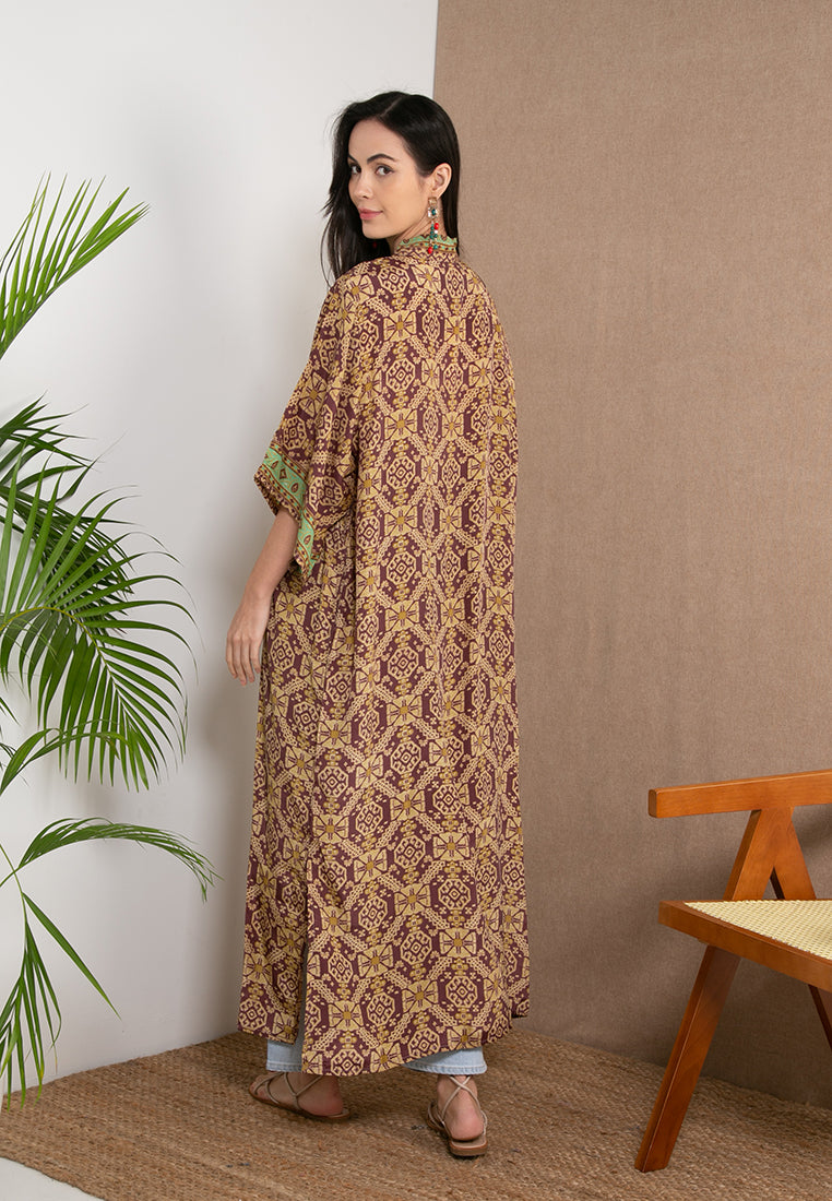 Shimmering Kimonos